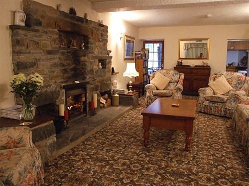 Cefn Uchaf Guesthouse Garndolbenmaen Bagian luar foto